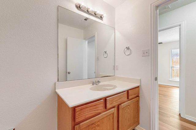 404 Truman Street, Arlington, TX 76011