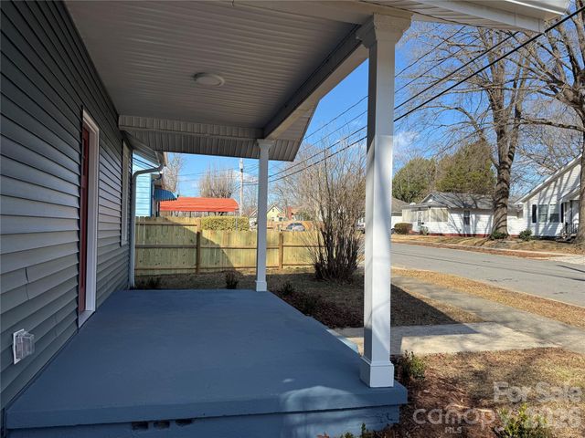 321 S Weldon Street, Gastonia, NC 28052