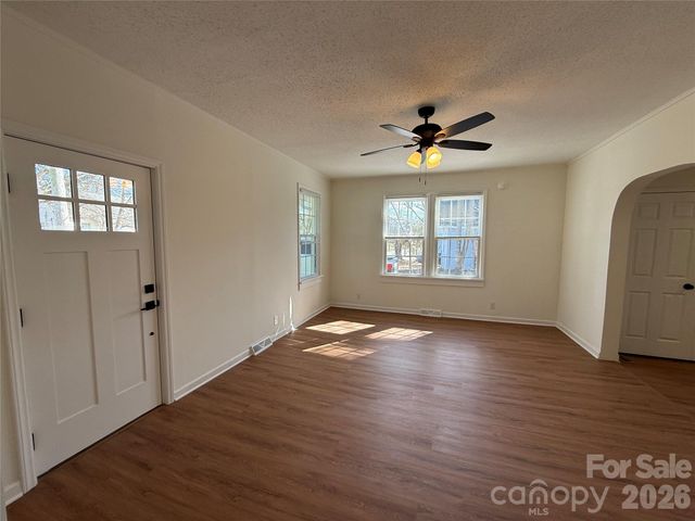 321 S Weldon Street, Gastonia, NC 28052