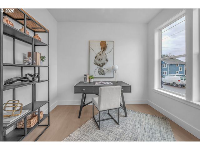 6481 Se RAMONA St A, Portland, OR 97206