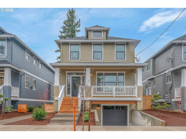 6481 Se RAMONA St A, Portland, OR 97206