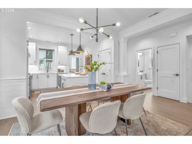 6481 Se RAMONA St A, Portland, OR 97206