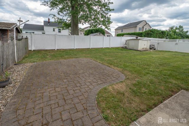 95 Jeffery Road, Colonia, NJ 07067
