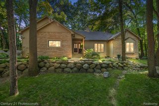 3650 Lakeview Drive, Ortonville Village, MI 48462