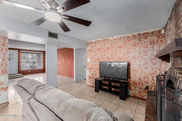 7708 W FLOWER Street, Phoenix, AZ 85033