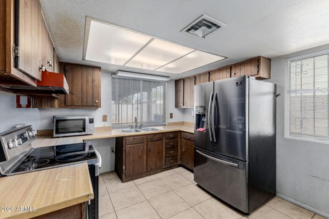 7708 W FLOWER Street, Phoenix, AZ 85033