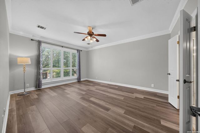 419 HIGHLAND HL, San Antonio, TX 78260