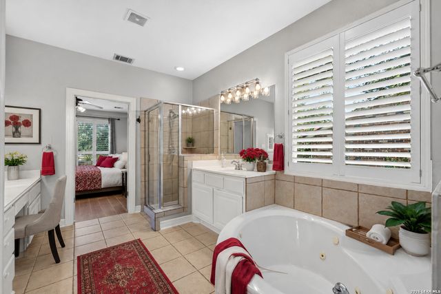 419 HIGHLAND HL, San Antonio, TX 78260