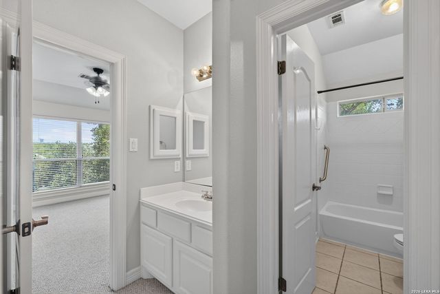 419 HIGHLAND HL, San Antonio, TX 78260