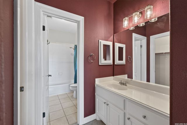 419 HIGHLAND HL, San Antonio, TX 78260