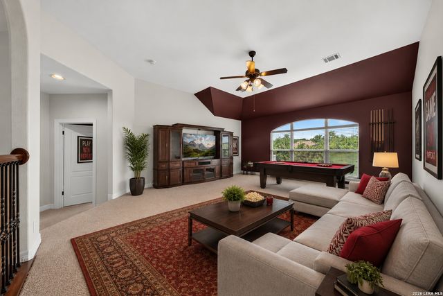 419 HIGHLAND HL, San Antonio, TX 78260