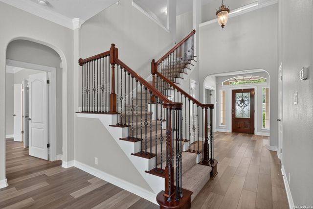 419 HIGHLAND HL, San Antonio, TX 78260