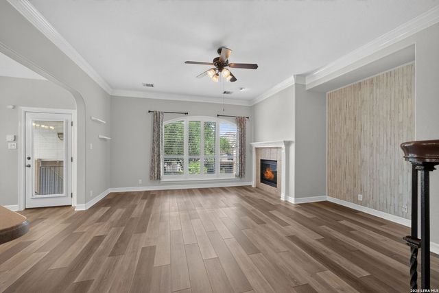 419 HIGHLAND HL, San Antonio, TX 78260