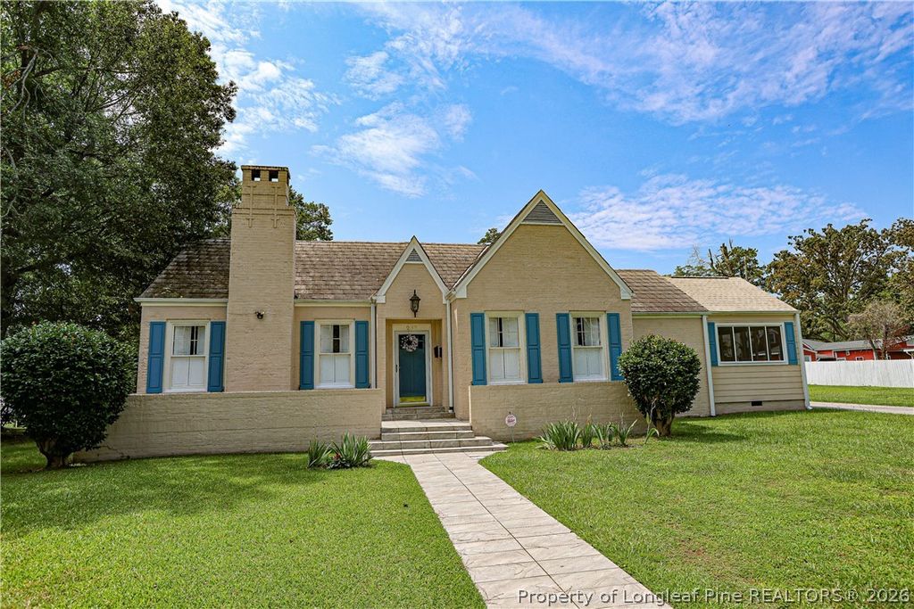 207 W 18th Street, Lumberton, NC 28358 — exterior