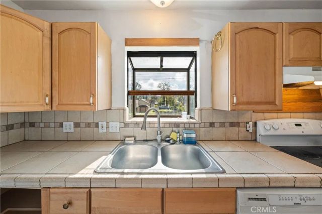 70 Shaul Street, Clearlake Oaks, CA 95423