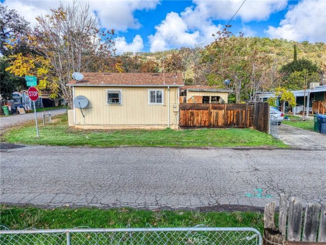 70 Shaul Street, Clearlake Oaks, CA 95423