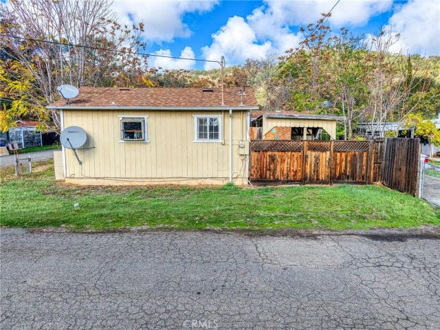 70 Shaul Street, Clearlake Oaks, CA 95423