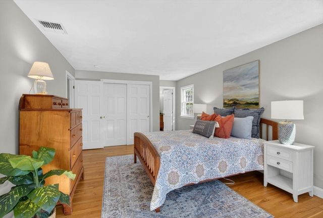 18 Bromfield Rd, Acton, MA 01720