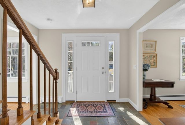 18 Bromfield Rd, Acton, MA 01720