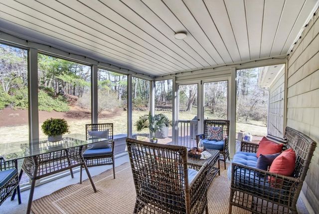 18 Bromfield Rd, Acton, MA 01720