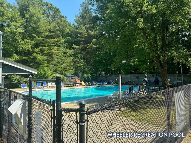 18 Bromfield Rd, Acton, MA 01720