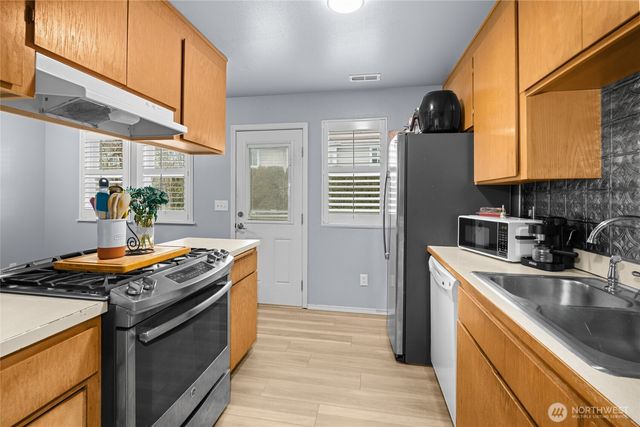 10904 62nd Street E, Puyallup, WA 98372