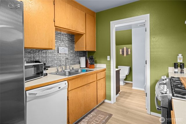 10904 62nd Street E, Puyallup, WA 98372