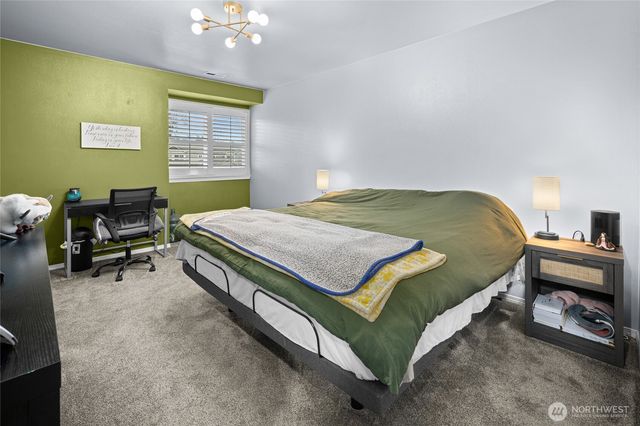 10904 62nd Street E, Puyallup, WA 98372