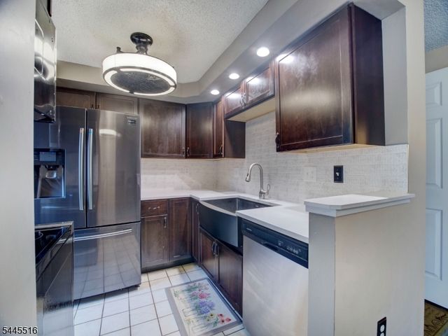 71 Ridge St, City Of Orange Twp., NJ 07050