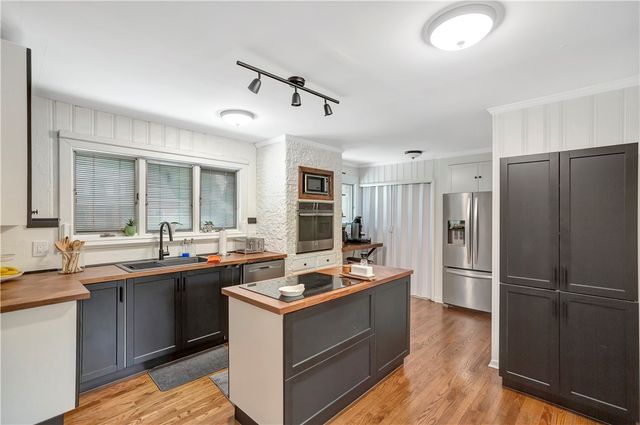 5 N OAK Street, Williamston, SC 29697