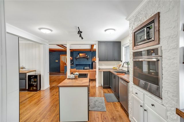 5 N OAK Street, Williamston, SC 29697