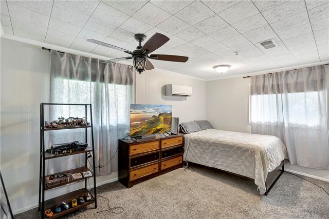 5 N OAK Street, Williamston, SC 29697