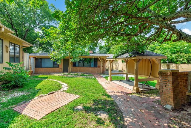 5 N OAK Street, Williamston, SC 29697