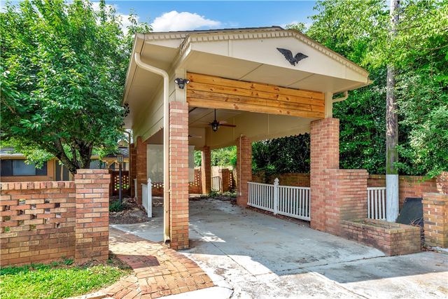 5 N OAK Street, Williamston, SC 29697