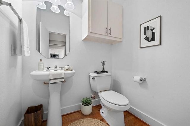 8676 Meadowcroft Drive, Houston, TX 77063