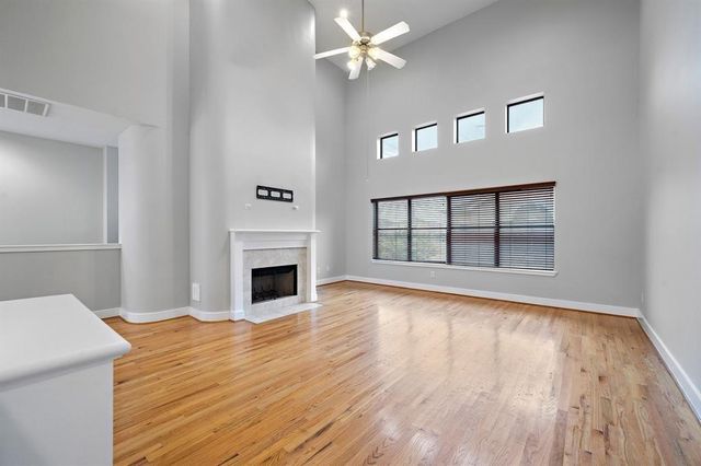 8676 Meadowcroft Drive, Houston, TX 77063