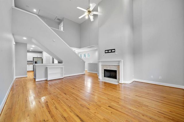 8676 Meadowcroft Drive, Houston, TX 77063