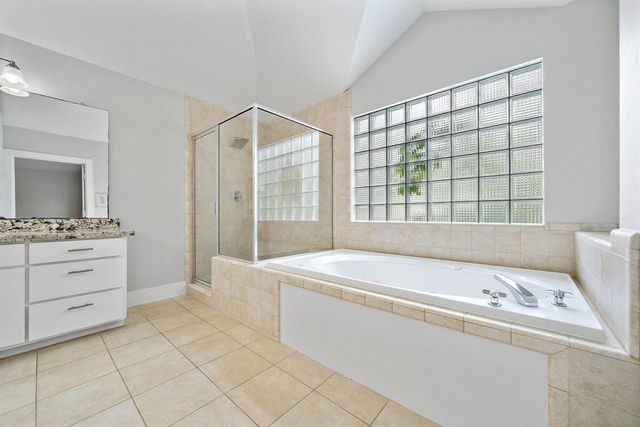 8676 Meadowcroft Drive, Houston, TX 77063