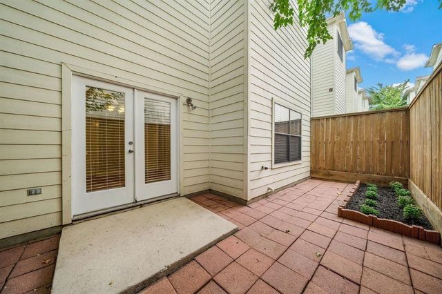 8676 Meadowcroft Drive, Houston, TX 77063