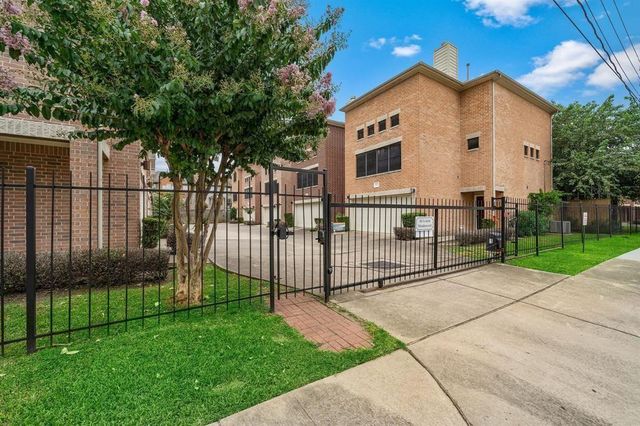 8676 Meadowcroft Drive, Houston, TX 77063