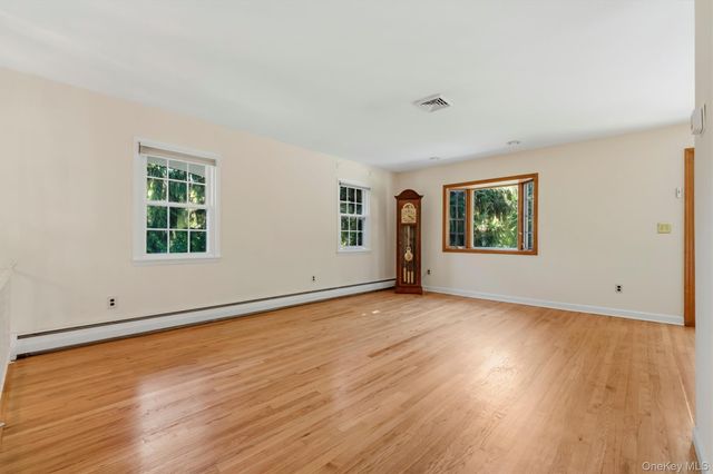431 Bonnie Court, Yorktown Heights, NY 10598