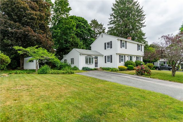 69 Douglas Road, Warwick, RI 02886