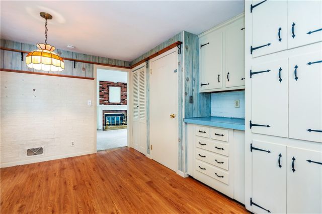 69 Douglas Road, Warwick, RI 02886