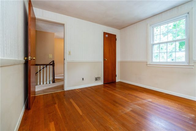 69 Douglas Road, Warwick, RI 02886