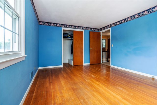 69 Douglas Road, Warwick, RI 02886