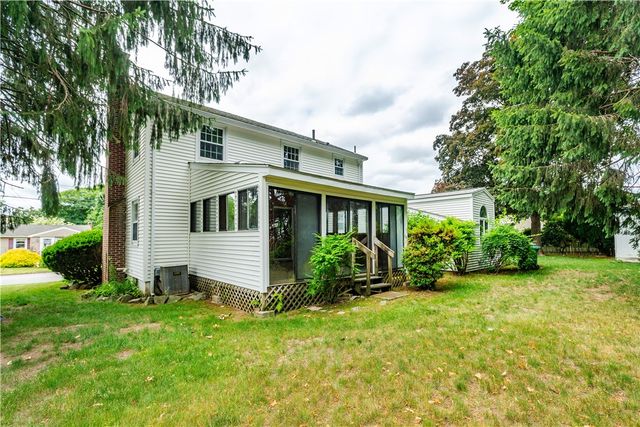 69 Douglas Road, Warwick, RI 02886