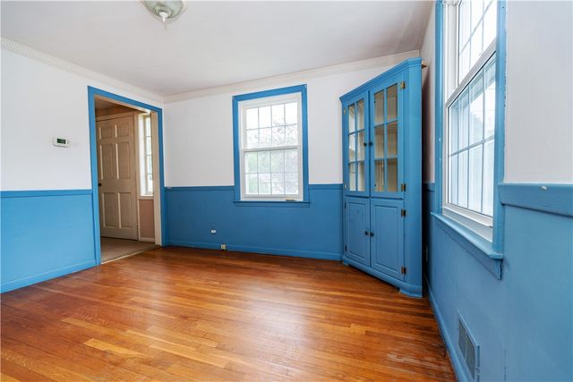 69 Douglas Road, Warwick, RI 02886