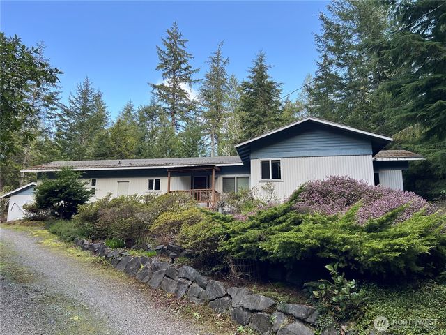 14644 Peacock Hill Road SE, Olalla, WA 98359