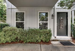 550 Post Road, 116, Ridgeland, MS 39157