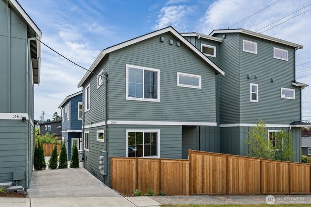 263 NW 42nd Street, Seattle, WA 98107